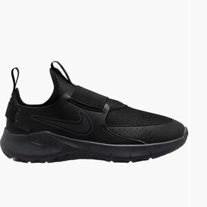 NWOT Flex Runner 3 Nike Kids Black Slip-On Shoes